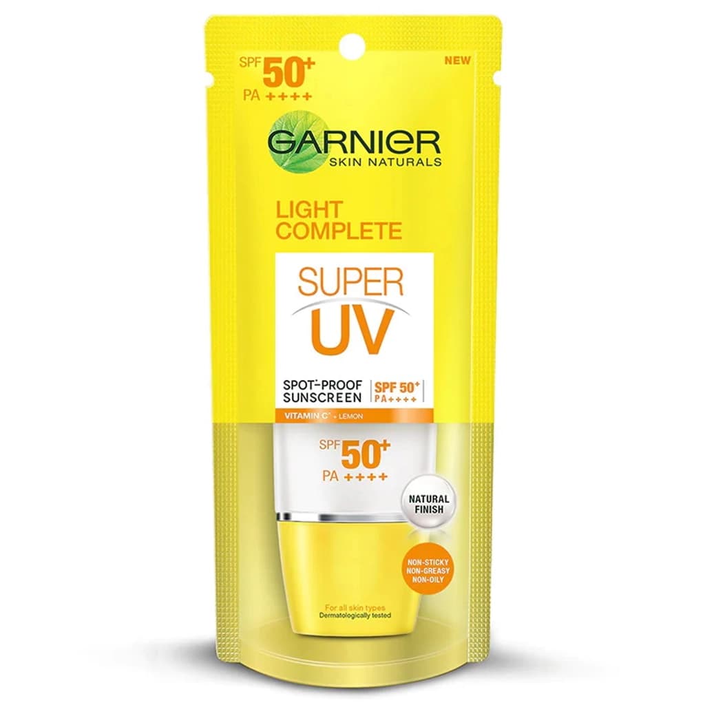 Garnier Skin Naturals Light Complete Super UV SPF 50+ PA++++ 30 Ml.